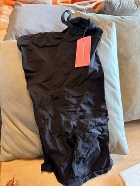Black One-Shoulder Bodysuit uv with Tag